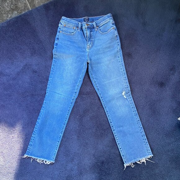 EUC J. Crew High-Rise Medium Wash Essential Straight Jeans w/ Raw Hem Sz 26 - Picture 7 of 7